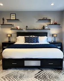 Trendy 3 Story Lawrenceville Home | Sleeps 8 + Pkg - Image 4