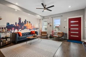 Trendy 3 Story Lawrenceville Home | Sleeps 8 + Pkg - Image 3