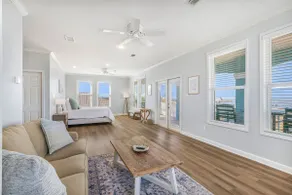 1 block to the beach! Dog friendly! Two pools! - Image 4