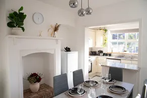 Channel View, 4 bedrooms,4 beds, FREEparking beach - Image 4