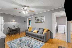 1BR King Suite Near GVL w/ Kitchenette - Image 2