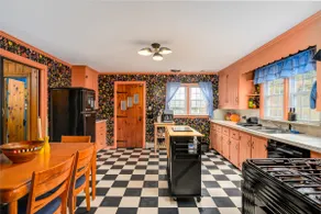 The Butterfly House- Lake Access, Pet Friendly - Image 5