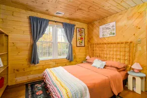 The Butterfly House- Lake Access, Pet Friendly - Image 2
