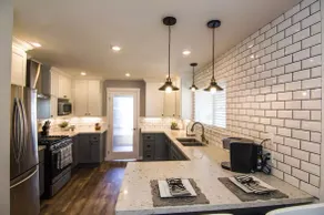 Puyallup Bungalow - Image 2