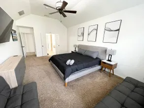 SuperHost ~ Spacious Home w/ 3 King Beds + Hot Tub - Image 5