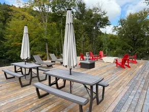 Luxurious lakeside chalet - Image 5