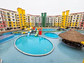 Cozy Pool Resort Near Airport | Sea View, Gym - Image 4
