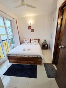 Cozy Pool Resort Near Airport | Sea View, Gym - Image 2