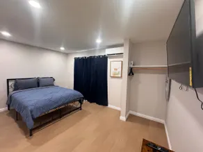 650 sq ft one living room with private yard C23 - Image 2