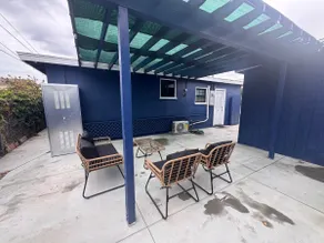650 sq ft one living room with private yard C23 - Image 5