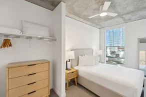 2 BDRM Apartment | Phoenix, AZ | Placemakr - Image 2