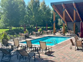 2BR/2BA Retreat Near Sun Valley · Pool & Hot Tub - Image 2