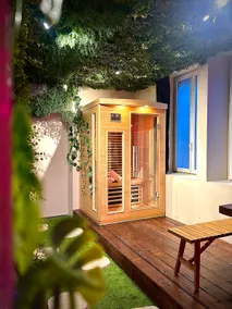 LoveRoom Bali - Jacuzzi Sauna - Image 3