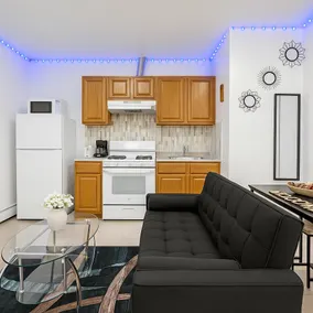 Mimi’s House - Image 2