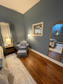 Meridian Cottage Retreat • Sleeps 6 • Full Kitchen - Image 4