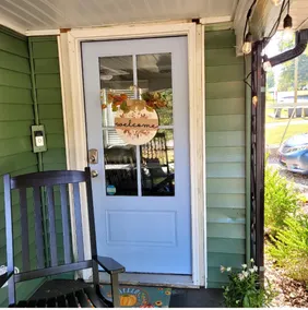 Hallmark House in a Quaint Hallmark Town! - Image 3