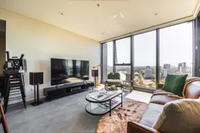 SkyHaus - City & Fireworks View 2 Bed Apartment - Image 4
