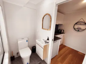 Coastal Paradise Guesthouse - Image 4