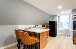 Minimalist Studio - Image 4
