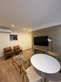Apartamentos de Angel 1, Suite with bathroom and sofa... - Image 5