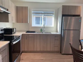Modern, Spacious 1-Bdrm Apt: near Airport & Ferry - Image 5