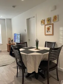 Modern, Spacious 1-Bdrm Apt: near Airport & Ferry - Image 4