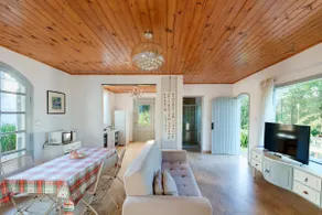 Bamboo House: Charming with Balcony and Fireplace - Image 3
