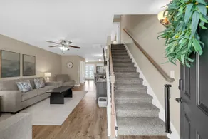 Modern Midtown Retreat - Image 3