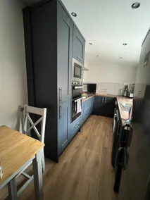 Charming 3 bed house, 15 mins walk to City Centre - Image 2