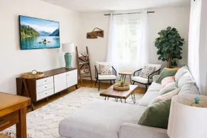 Tranquil 2BR Loft | Free Yoga Class - Image 3