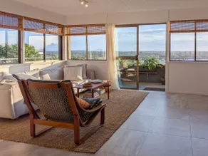 Main Beach home overlooking Yuraygir National Park - Image 2