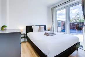 4 Bed - 1 Bath - Parking - Garden - Colchester - Image 3
