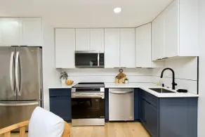 Bright & Modern 2 BR• Prime Downtown DC Location - Image 4