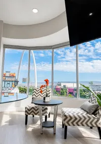 Centro TJ Suite | View + Av. Revolución + Balcony - Image 2