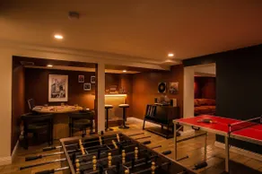 The Jackpot | Hot Tub · Cinema · Bar · Sleeps 14 - Image 4