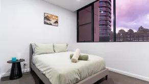 Sunny 2BR With Balcony in CBD of Sydney Olympic Pk - Image 3