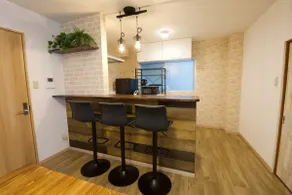 Accommodates up to 9 people | Free WiFi | Limited to 1 group per day | 2 Bedroom ZA298 - Image 2
