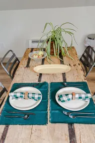 New Designer Boutique Apartment Near Hot Springs - Image 4