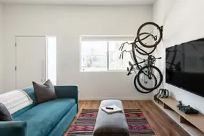 Bikes Included - Spacious 2 Bed Modern Retreat - Image 5