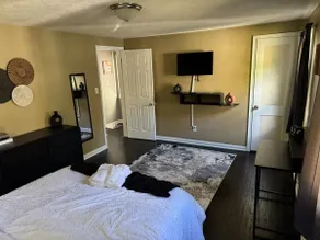 Modern 2BR Home w/ Finished Basement & Sunroom - Image 4