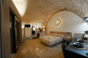 Myra Bari Bed & Spa - Image 2