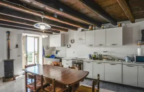 Gorgeous apartment in Colli di Ossegna with WiFi - Image 3