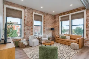 The Guten Tag Loft - Image 4