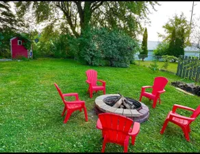 Modern Lakeside Cottage - Image 2