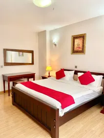 Fenesi Gardens Apartment -One bedroom - Image 3