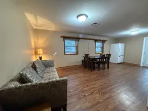 Spacious 4BR Home w/ Private Suite, Patios & Yard - Image 5