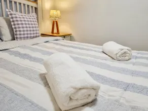 Comfortable 2-Bedroom Suite • Full Amenities - Image 5