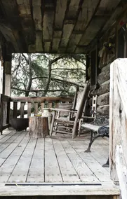 Chestnut Log Cabin– Cozy & Historic - Image 4
