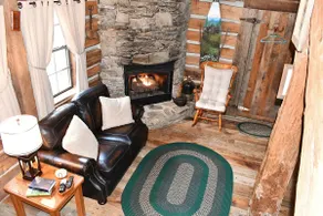 Chestnut Log Cabin– Cozy & Historic - Image 2