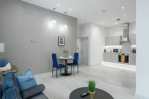 Modern Didcot Apt | Easy Rail to Oxford & London - Image 2